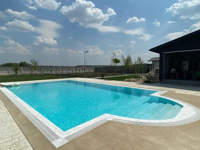 Piscină overflow în Berceni, Ilfov — imaginea 3
