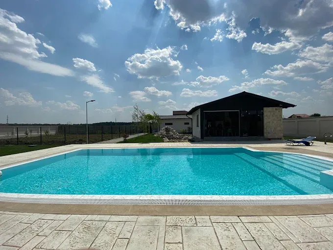 Piscină overflow în Berceni, Ilfov — imaginea 6